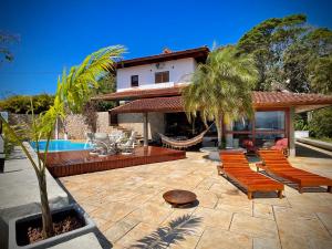 Casa vista para o mar - Toninhas, Ubatuba
