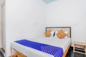Super Santa Maria Near Indiranagar Metro Station