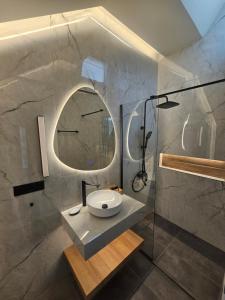 Fantasea Luxury Porto Rafti On The Sea With Jacuzzi