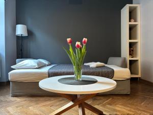 Red Kurka Apartments