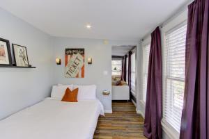 Historic but Modern with Relaxing Natural Light