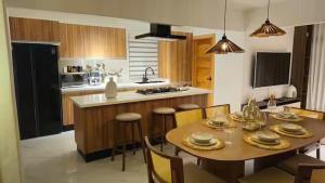 Alojamiento privado en Punta Cana Piscina y patio