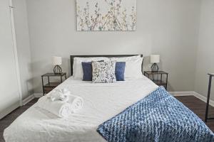 Walk to UAB & Hospitals, Free Parking and Fast WiFi