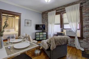 Classic Woodwork and Details in 1912 Colonial