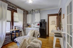 Classic Woodwork and Details in 1912 Colonial