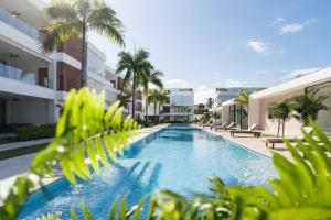 Sol de Arena Beachfront Condos by Bocobay