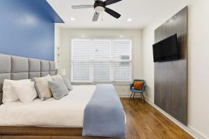 Modern 3BR with Rooftop - 10 Min to Broadway