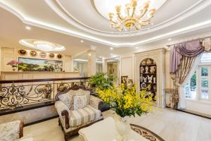 Khách sạn Hoa Sen Vàng