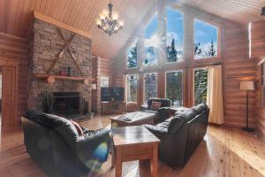 Fiddler Lake Resort - Deer 61