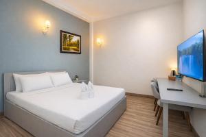 Amory Hotel Saigon Center