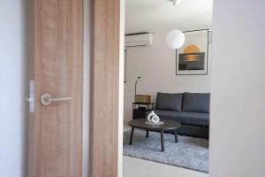 Modern Home Near Kumamoto Airport by Restavio