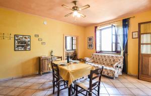 Cozy Apartment In Monforte Dalba With Wifi