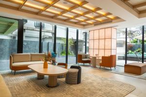 Leston Hotel