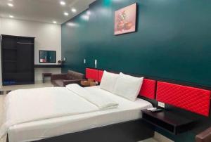 Hưng Phú Hotel HCM