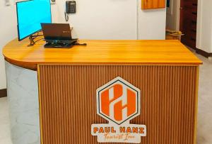 RedDoorz at Paul Hanz Tourist Inn and Events Place