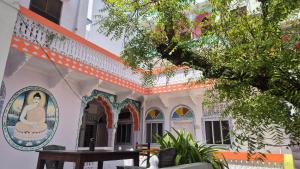 Hotel Paramount Palace