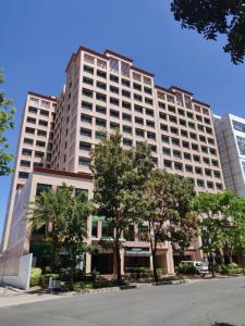 Studio Unit at the center of Alabang