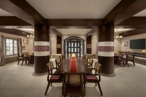 The Alpine- Sports Retreat And Villas