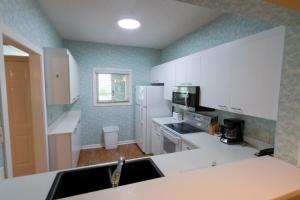 Windermere Coastal Retreat – 7C condo