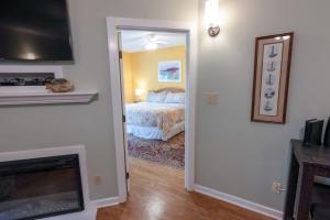 Windermere Coastal Retreat – 7C condo