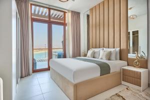 Frank Porter - Palm Views