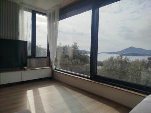 Villa Kamenovo - 2 bedroom Garden Dublex With Pool
