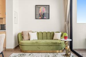 VayK - Elegant 1 BD in Jumeirah Village Circle