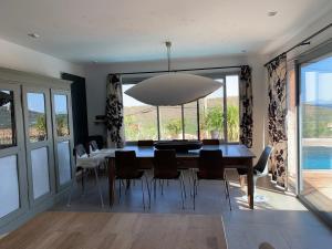 Villa avec vue sur la baie de Santa Giulia à Porto-Vecchio