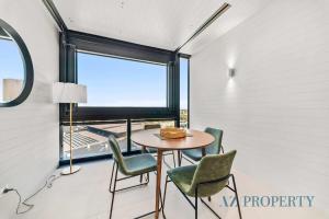 Modern Central Apartment Close to City & Transport