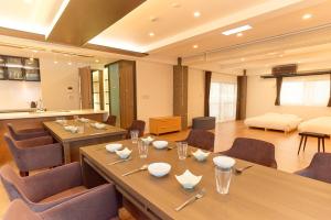 Higashiazabu Terrace by Tranova
