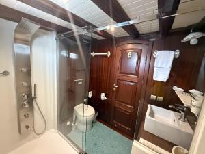 Caicco Silver Star 2 by Blue Marine