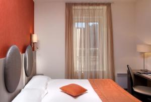 Hotels Arverna Cit'Hotel Vichy : photos des chambres