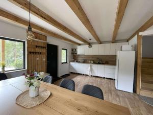 Cranberry Cabin Buscat