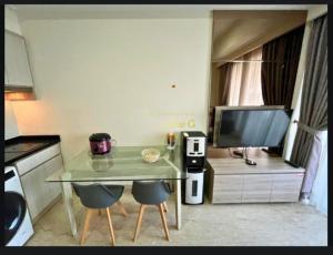 MENTENG PARK EMERALD SPACIoUS 2BEDROOM APARTMENT WITH BEAUTIFUL BALCONY SUPER COMFORTABLE HOTEL GRADE AMENITIES 57SQM 6 PAX