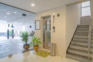 Treebo SY Inn, Hi-Tech City