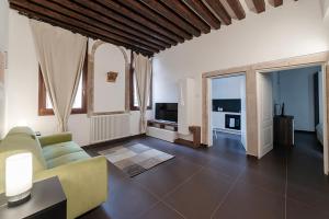 New Albert - Rialto Apartment
