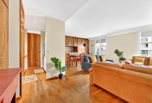 Quartier Arc de Triomphe 2 Bedroom Apartment with Netflix