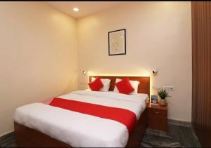 Hotel Meerut International