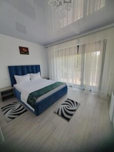 Constantin Rooms