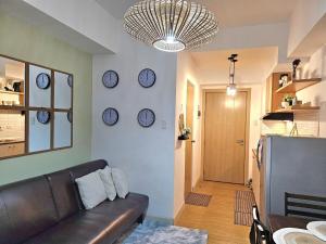 Cozy Fully Furnished 1BR near BGC & Airport