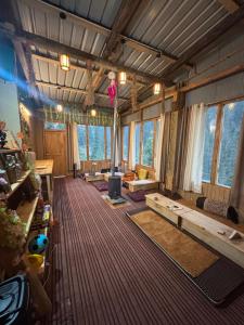 Mountain Nest Stay