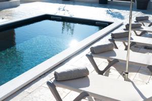 Villa Stone