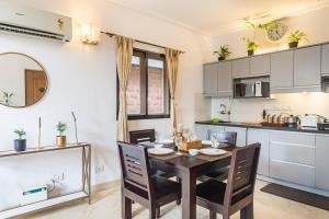 New Luxury Duplex villa with pool in Siolim