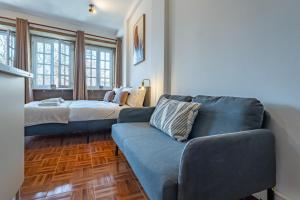 Open the Window and Feel the Historic Porto