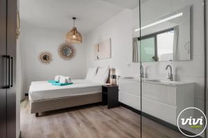 ViVi Homes - La Calma - terrace - pool - gym