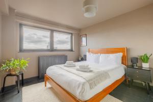 Gorgeously Designed 2BD Flat Heart of East London