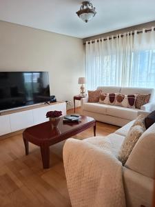 EllieRose Apartment