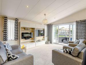 2 Bed in New Milton oc-89708