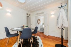 Stylish 2BD Apartment in Chiado