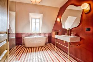 Villa Césune - maison de caractère face au port - 13 personnes